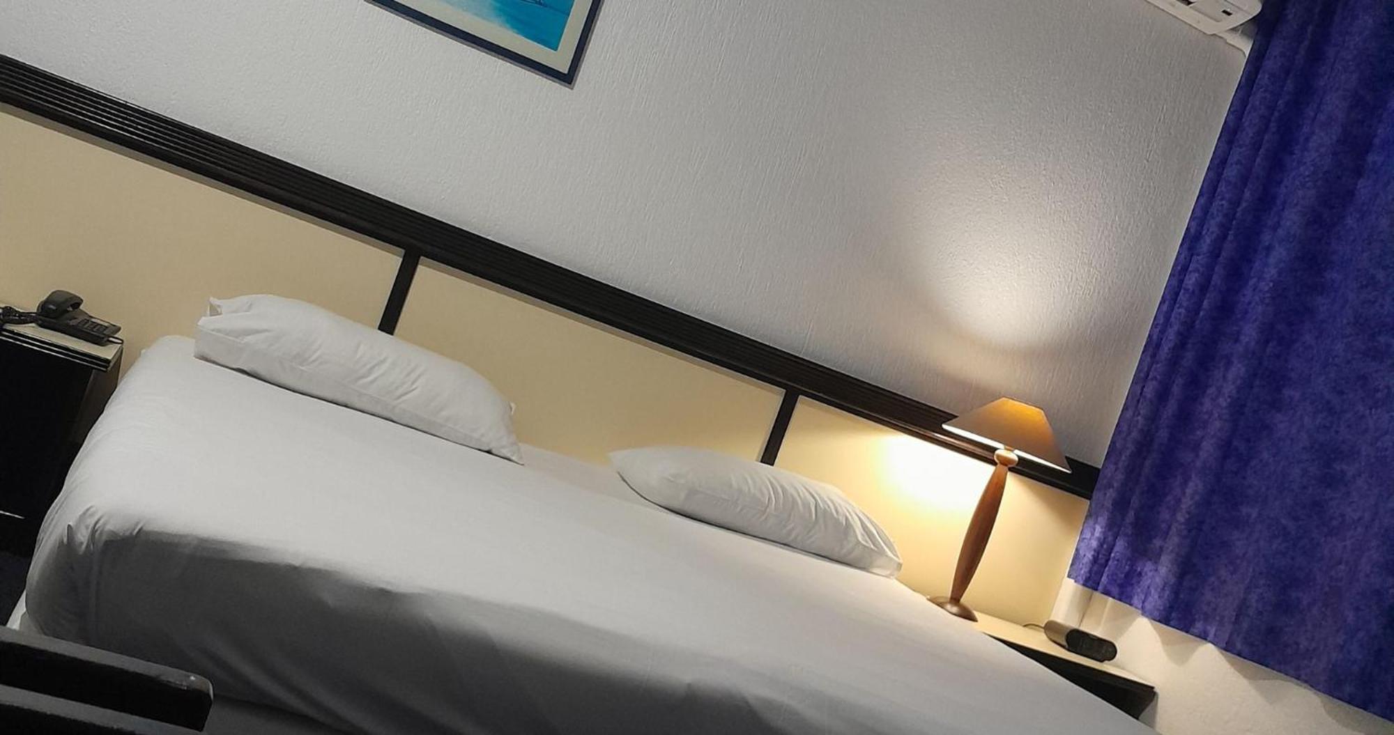 Hotel Le Paris Noumea Buitenkant foto